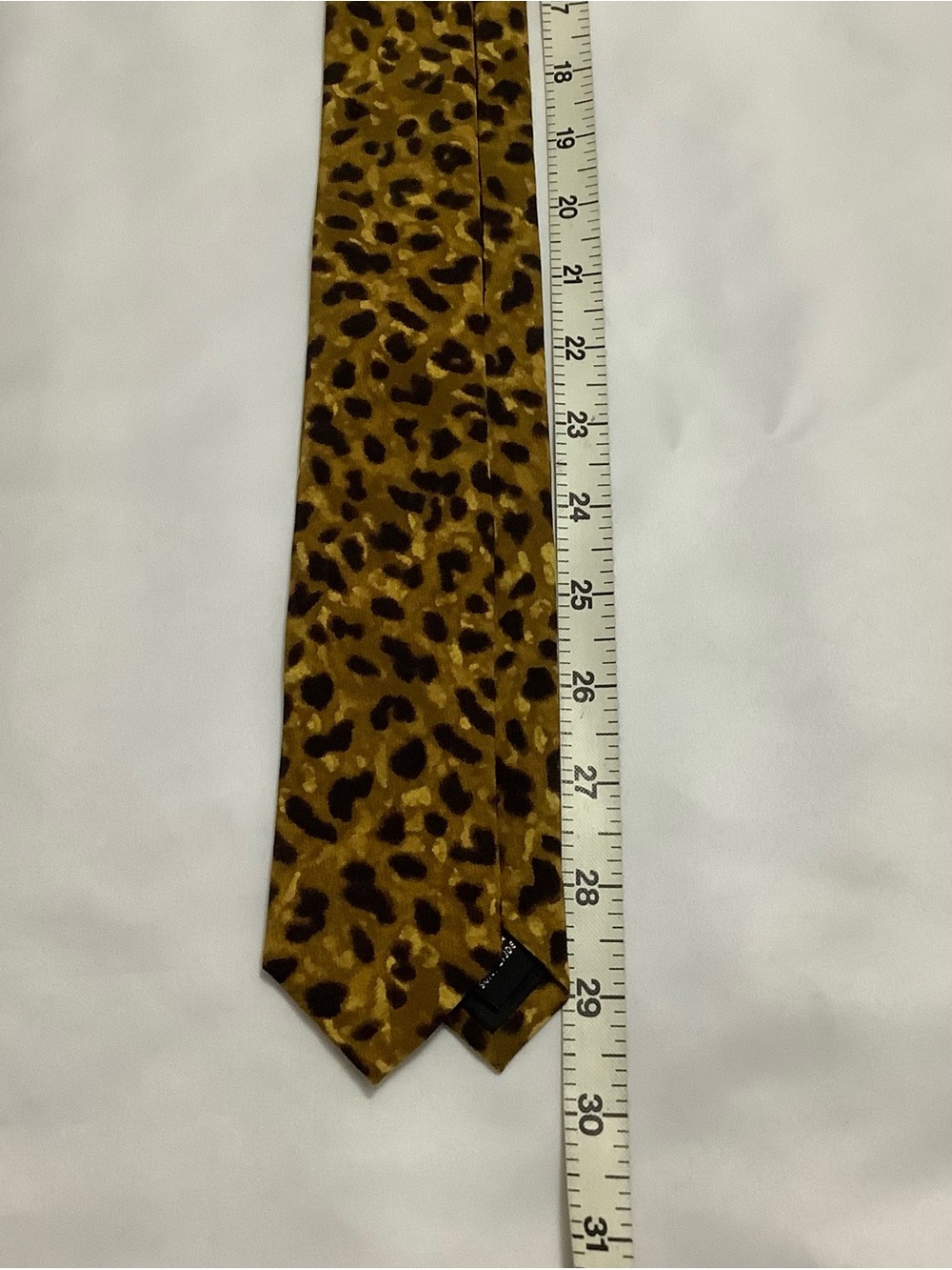 Mens Silk Cheetah Tie. (0245)